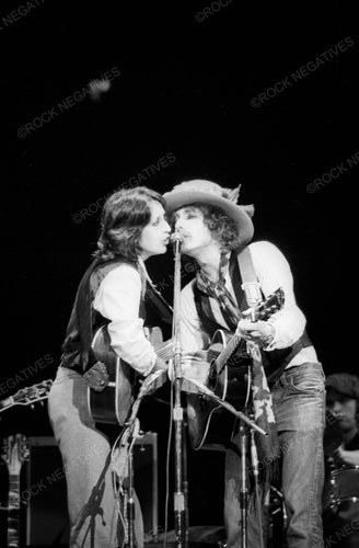Bob Dylan and Joan Baez Onstage 1975 Photo Print